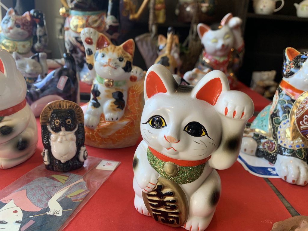 Ceramic Maneki Neko-Lucky Cat Set For Luck, Wealth, and Prosperity – Just A  Little Luck